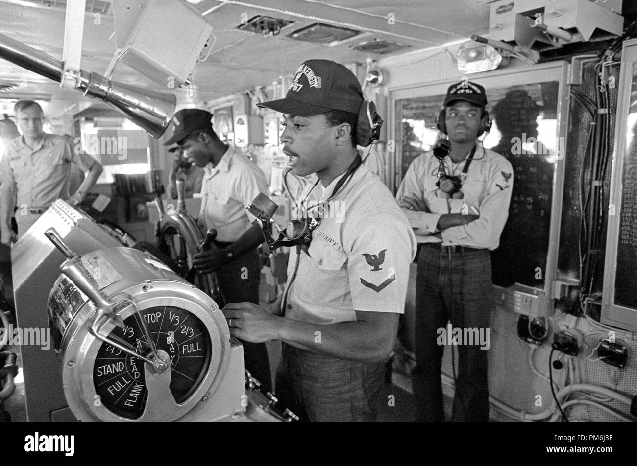 Us Navy, John Kennedy porte-avions en mer Méditerranée, Septembre 1988 Banque D'Images