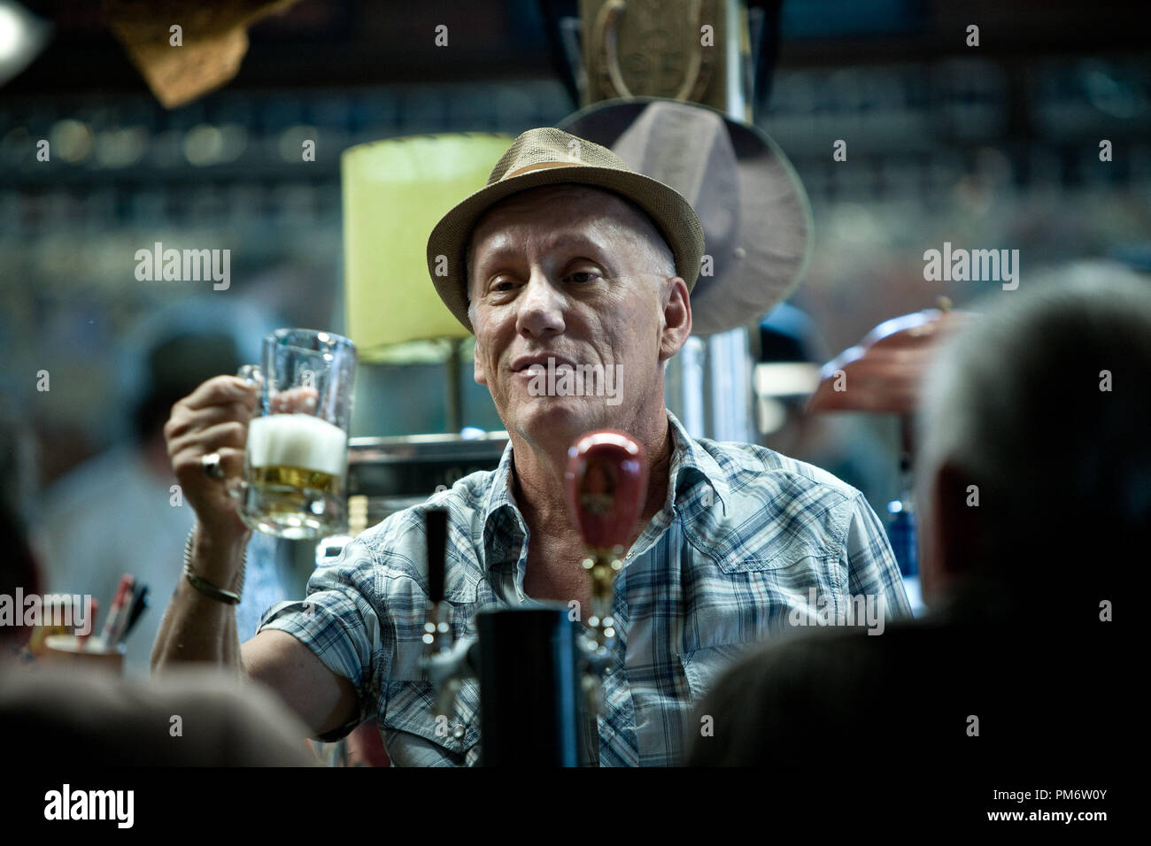 James Woods comme 'Tom Heddon' dans Screen Gems' LES CHIENS DE PAILLE. Banque D'Images