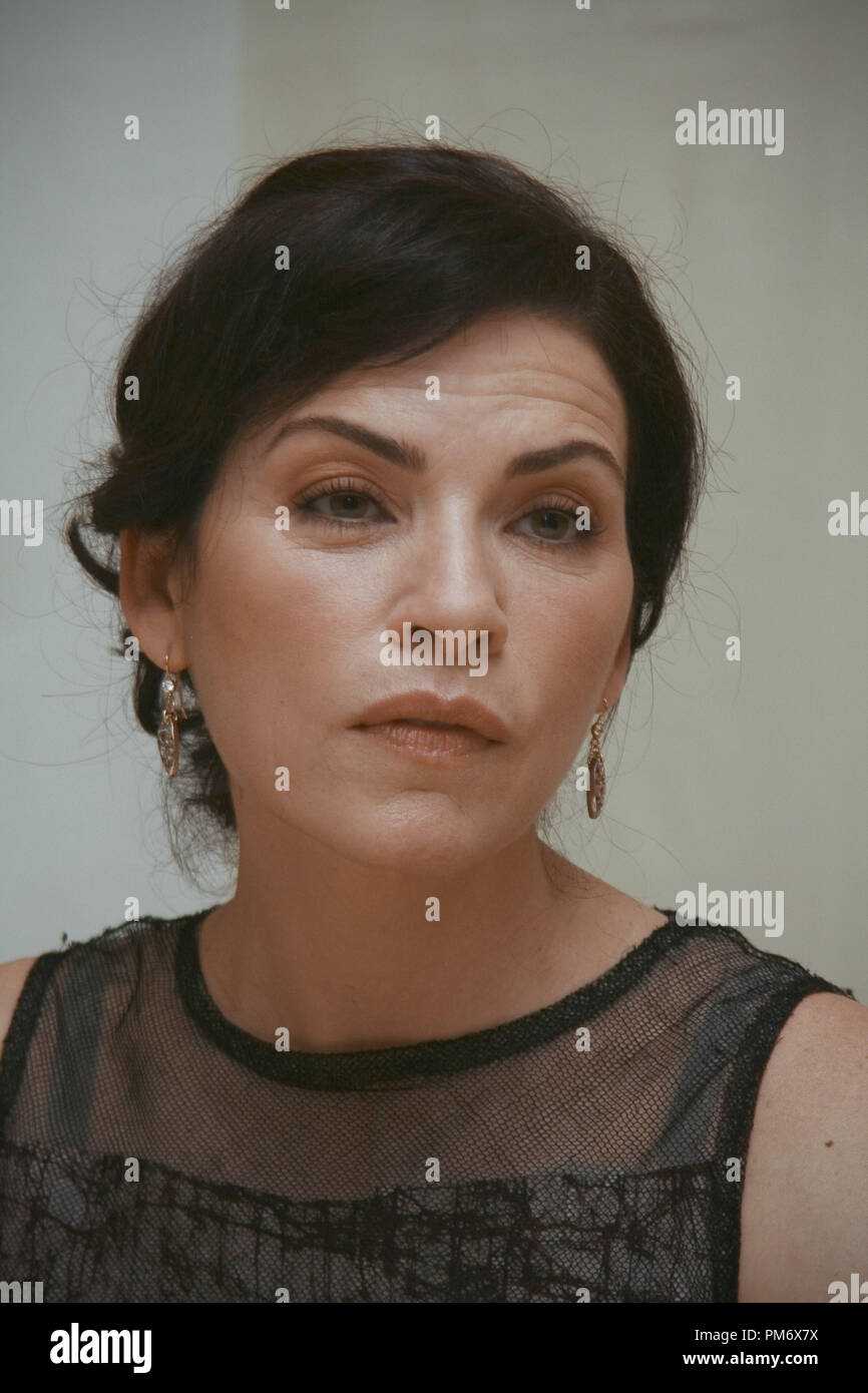 Julianna Margulies 'The Good Wife' Session de portrait, le 19 septembre 2011. La reproduction par les tabloïds américains est absolument interdit. Référence #  31183 Fichier 004CCR pour un usage éditorial uniquement - Tous droits réservés Banque D'Images