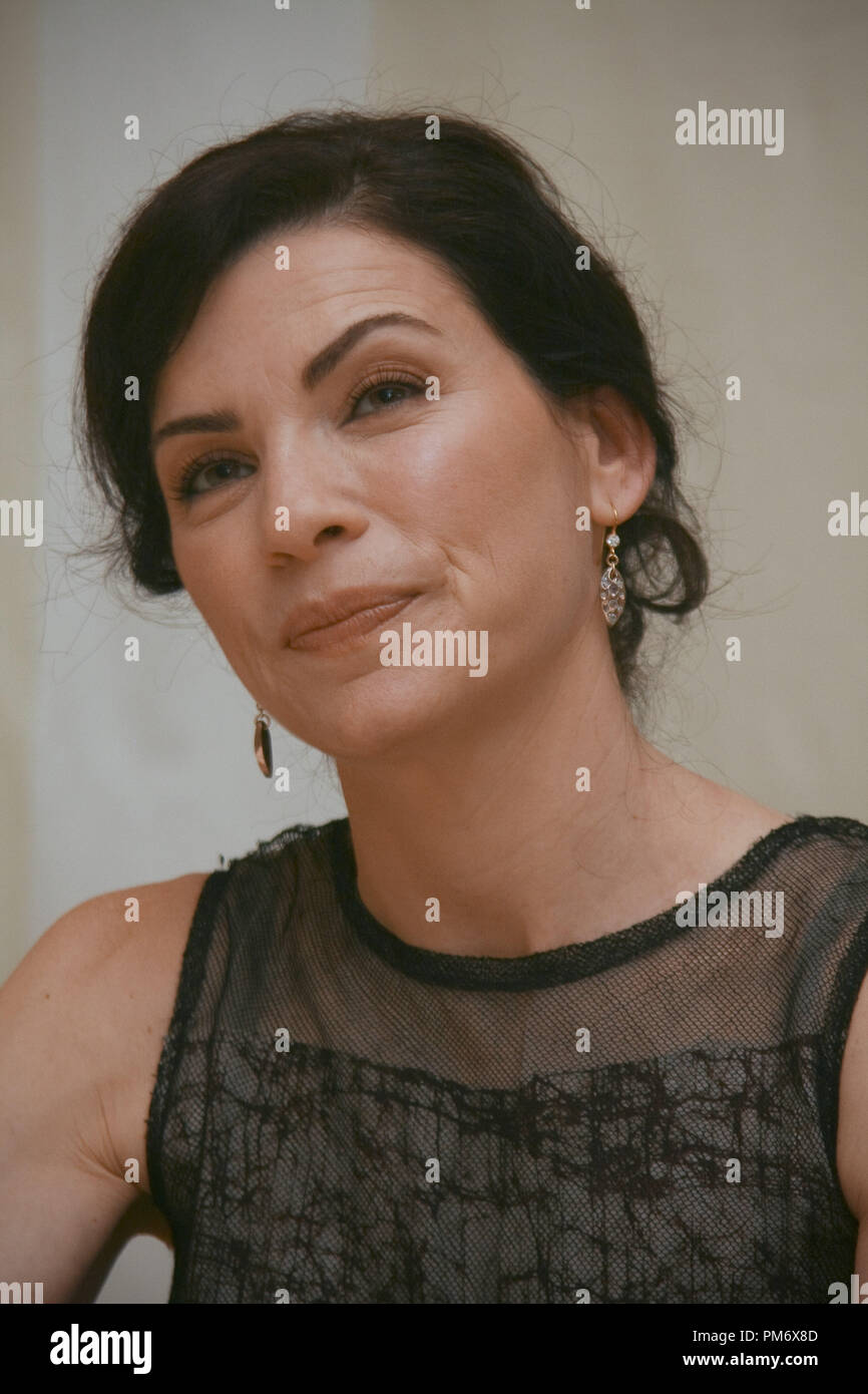 Julianna Margulies 'The Good Wife' Session de portrait, le 19 septembre 2011. La reproduction par les tabloïds américains est absolument interdit. Référence #  31183 Fichier 019CCR pour un usage éditorial uniquement - Tous droits réservés Banque D'Images