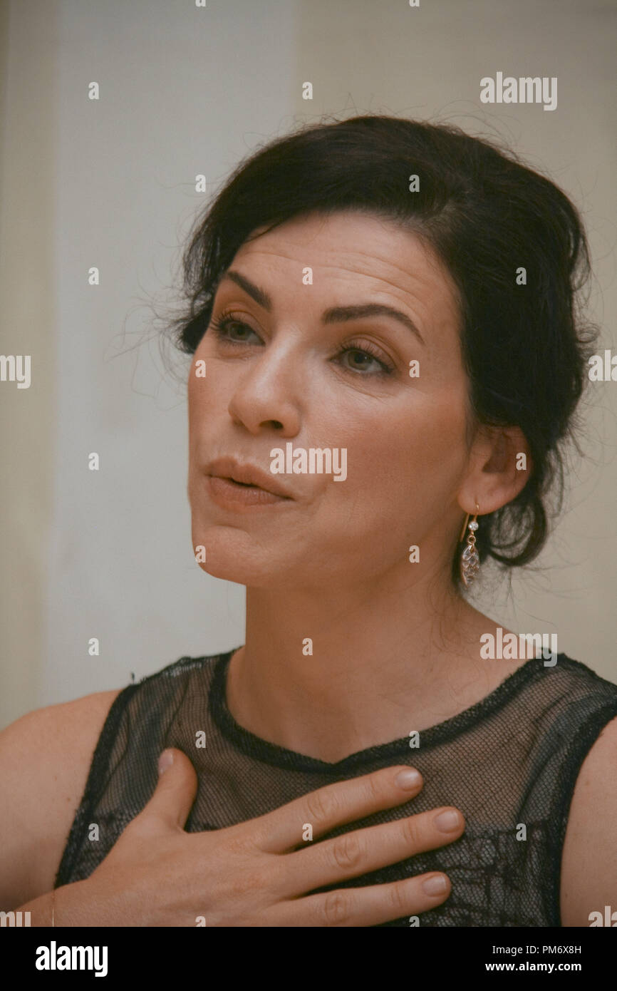 Julianna Margulies 'The Good Wife' Session de portrait, le 19 septembre 2011. La reproduction par les tabloïds américains est absolument interdit. Référence #  31183 Fichier 023CCR pour un usage éditorial uniquement - Tous droits réservés Banque D'Images