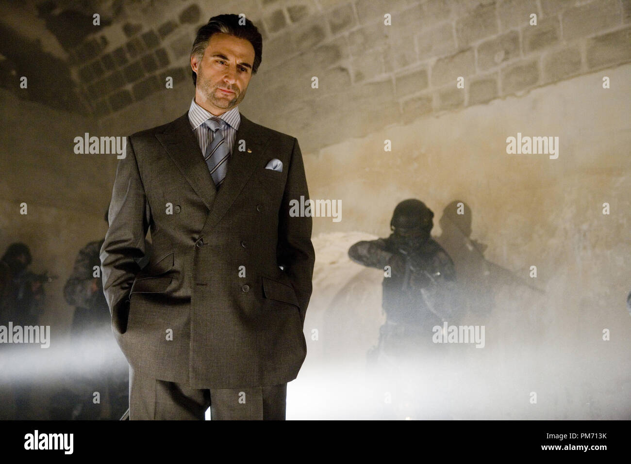 Photo du film de 'Body of Lies' Mark Strong © 2008 Warner Brothers Crédit photo : François Duhamel Référence #  307551086THA pour un usage éditorial uniquement - Tous droits réservés Banque D'Images