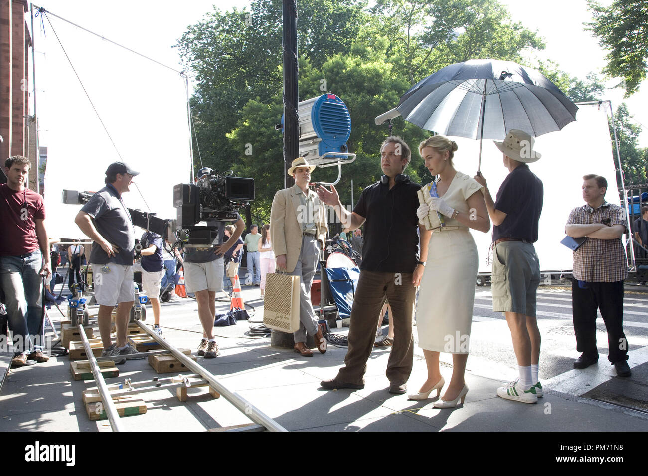 Photo du film de 'Revolutionary Road' de Sam Mendes Directeur, Kate Winslet © 2008 DreamWorks Pictures Crédit photo : François Duhamel Référence #  30755164THA pour un usage éditorial uniquement - Tous droits réservés Banque D'Images