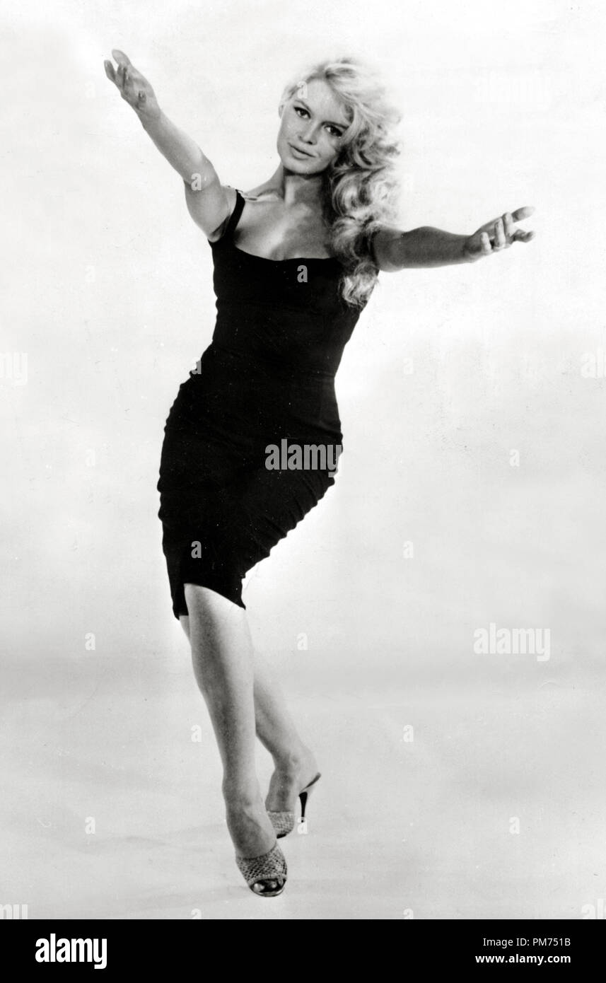 Brigitte Bardot, Publicité pour 'Viens danser avec moi" 1959. Référence #  30928 Fichier 273THA Photo Stock - Alamy