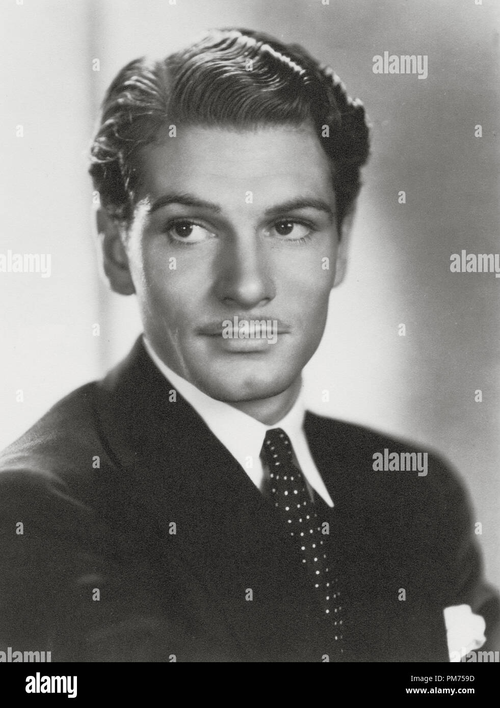 Laurence Olivier, vers 1943. Référence #  30928 Fichier 431THA Banque D'Images