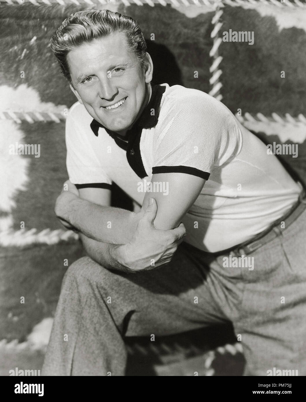 Kirk Douglas, vers 1952. Référence #  30928 Fichier 624THA Banque D'Images