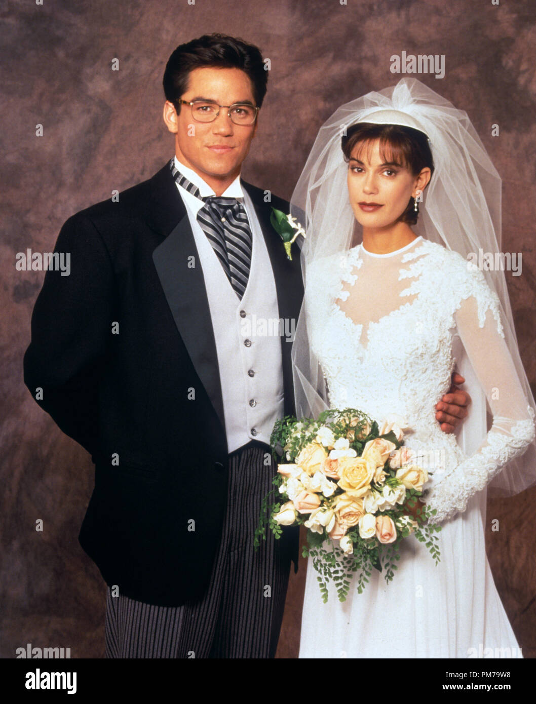 Photo du film de "Lois et Clark : Les nouvelles aventures de Superman' Dean Cain, Teri Hatcher 1996 Référence de fichier #  31042435THA pour un usage éditorial uniquement - Tous droits réservés Banque D'Images