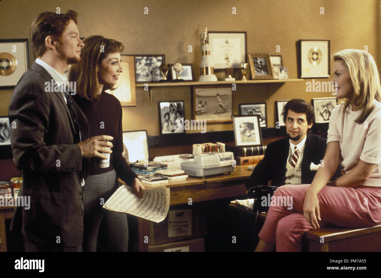 Photo du film de 'la grâce de mon coeur' Eric Stoltz, Ileana Douglas, John Turturro, Patsy Kensit © 1996 Gramercy Crédit photo : Claudette Barius Référence de fichier #  31042522THA pour un usage éditorial uniquement - Tous droits réservés Banque D'Images