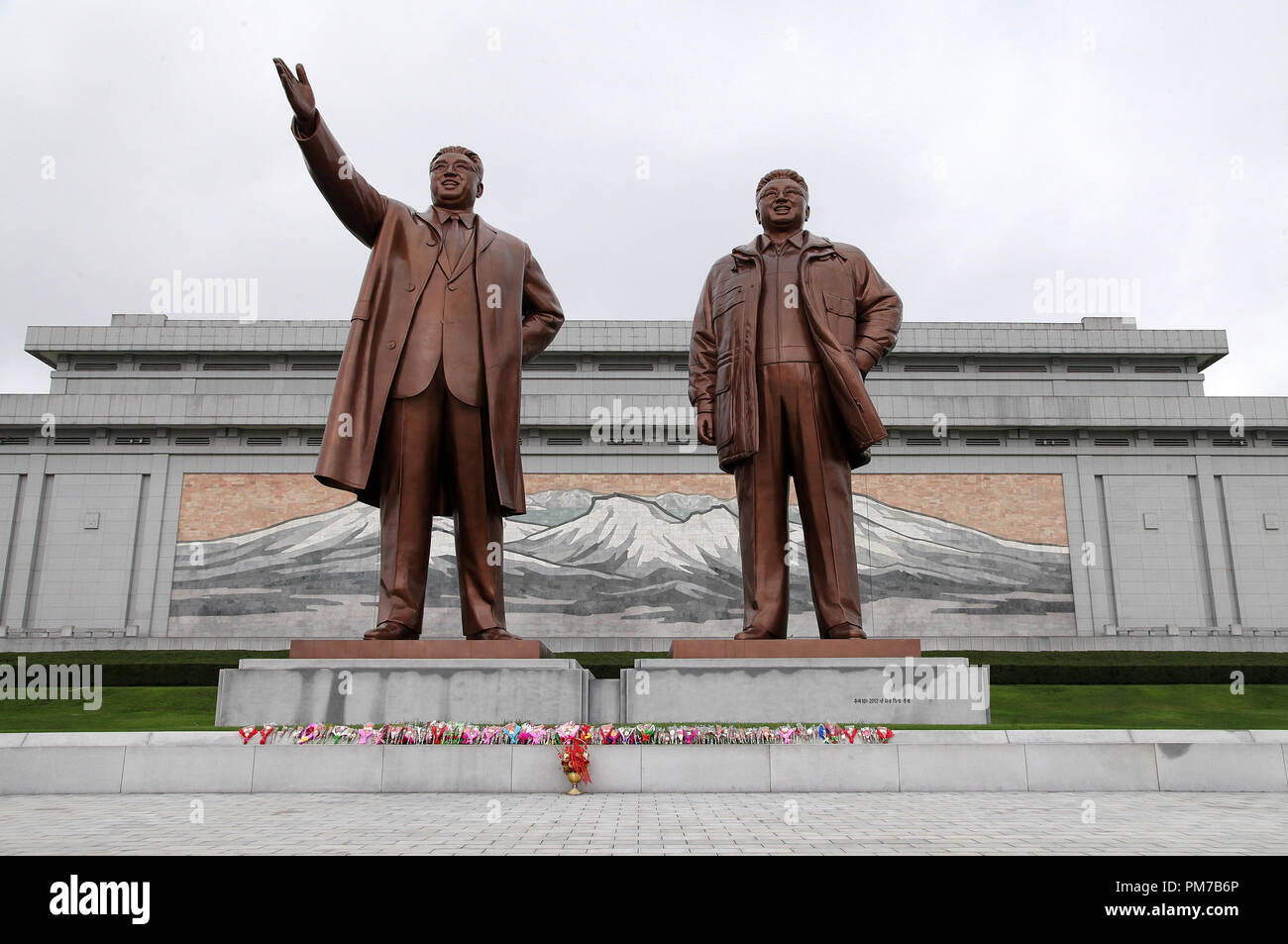 Troupe artistique Mansudae Grand Monument à Pyongyang Banque D'Images