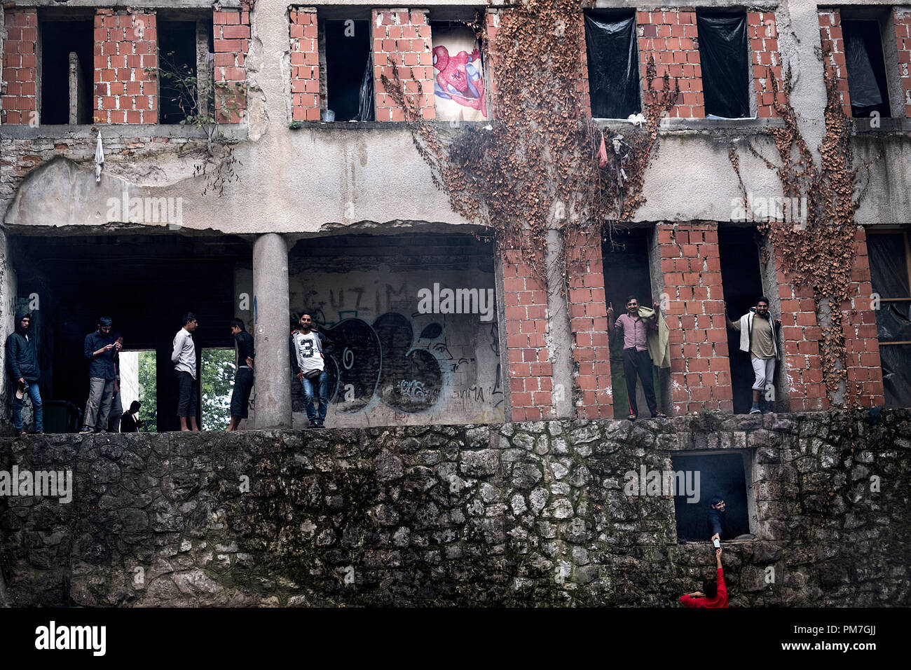 L'Europe, Bosnie, Bihac, 02 Septembre 2018 : dans la ville sur la frontière avec la Croatie le migrants vivent à l'intérieur de tentes recouvertes de plastique en raison de la pluie Banque D'Images