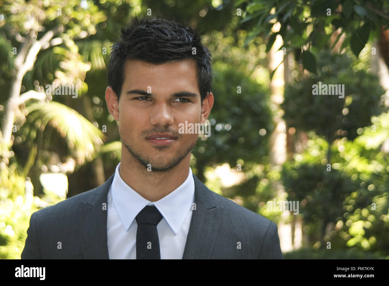 Taylor Lautner 'enlèvement' Session de portrait, le 19 septembre 2011. La reproduction par les tabloïds américains est absolument interdit. Référence #  31172 Fichier 029CCR pour un usage éditorial uniquement - Tous droits réservés Banque D'Images