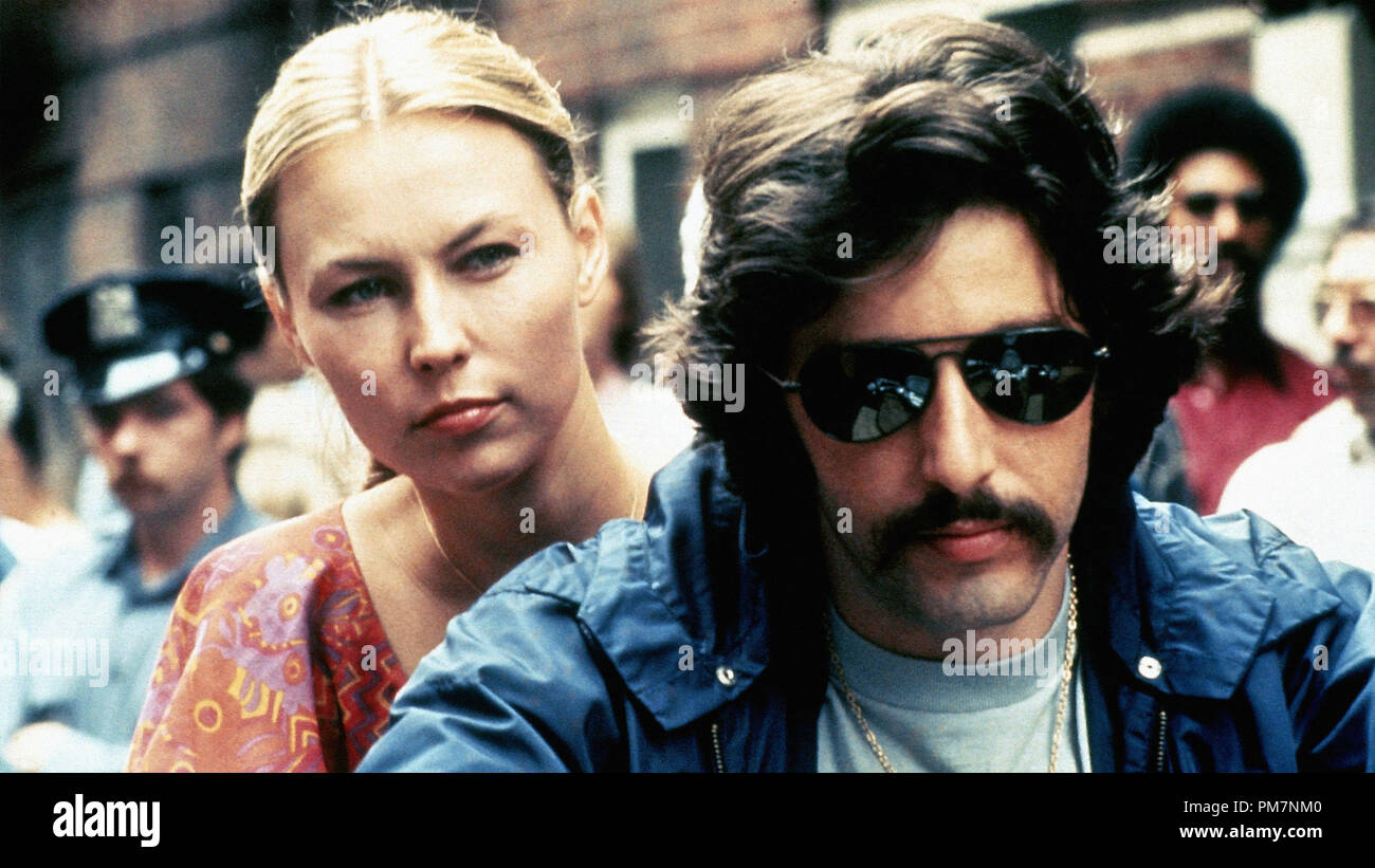 Cornelia Sharpe, Al Pacino, 'Serpico' (1973) référence du fichier 31202 989THA Banque D'Images