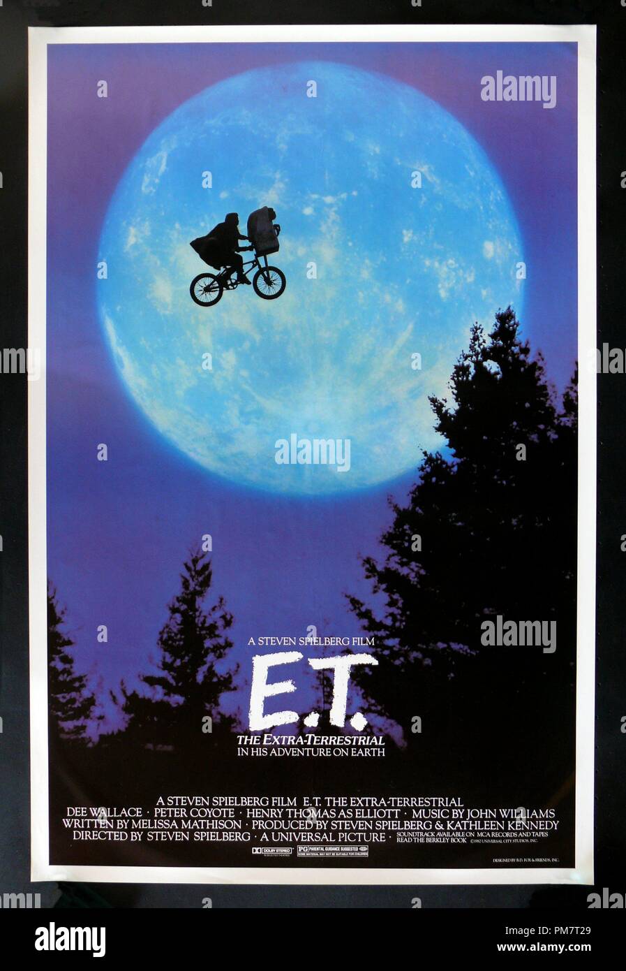 "E.T. : l'extraterrestre' Poster 1982 Fichier universel référence #  31386 518THA Banque D'Images