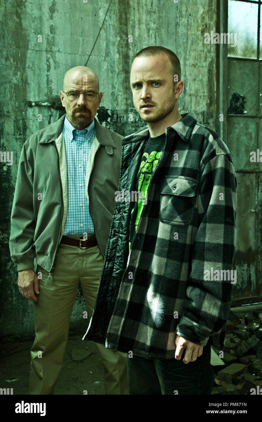 Walter White (Bryan Cranston) et Jesse Pinkman (Aaron Paul) - Breaking Bad - Galerie - Crédit photo : Frank Ockenfels/AMC Banque D'Images