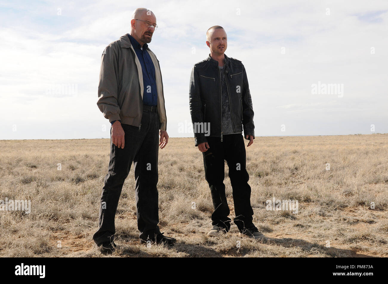 Walter White (Bryan Cranston) et Jesse Pinkman (Aaron Paul) - Breaking Bad  - Saison 5, épisode 1 - Crédit photo : Ursula Coyote/AMC Photo Stock - Alamy