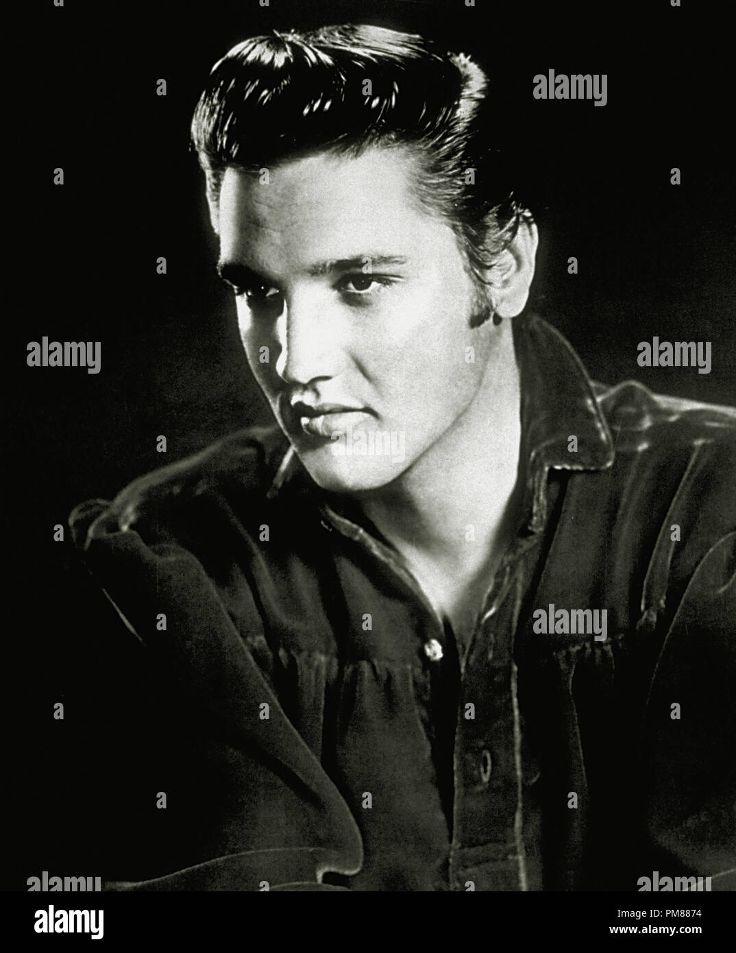 (Archivage classique du cinéma - Rétrospective) Elvis Presley Elvis Presley, vers 1955 référence #  31616 037THA Banque D'Images