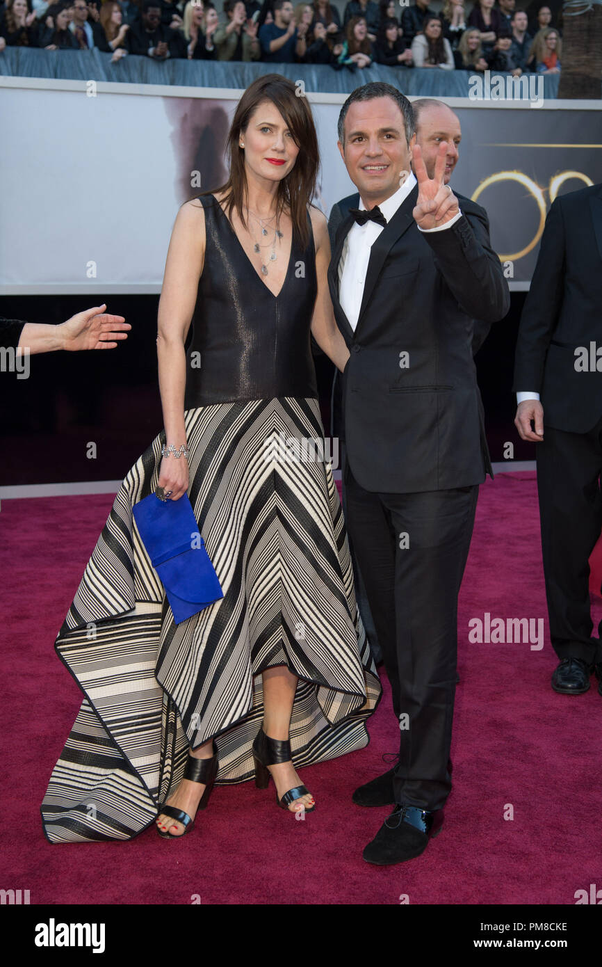 Mark Ruffalo et Sunrise Coigney arrivent pour les Oscars® au Théâtre Dolby® à Hollywood, CA, le 24 février 2013. Banque D'Images