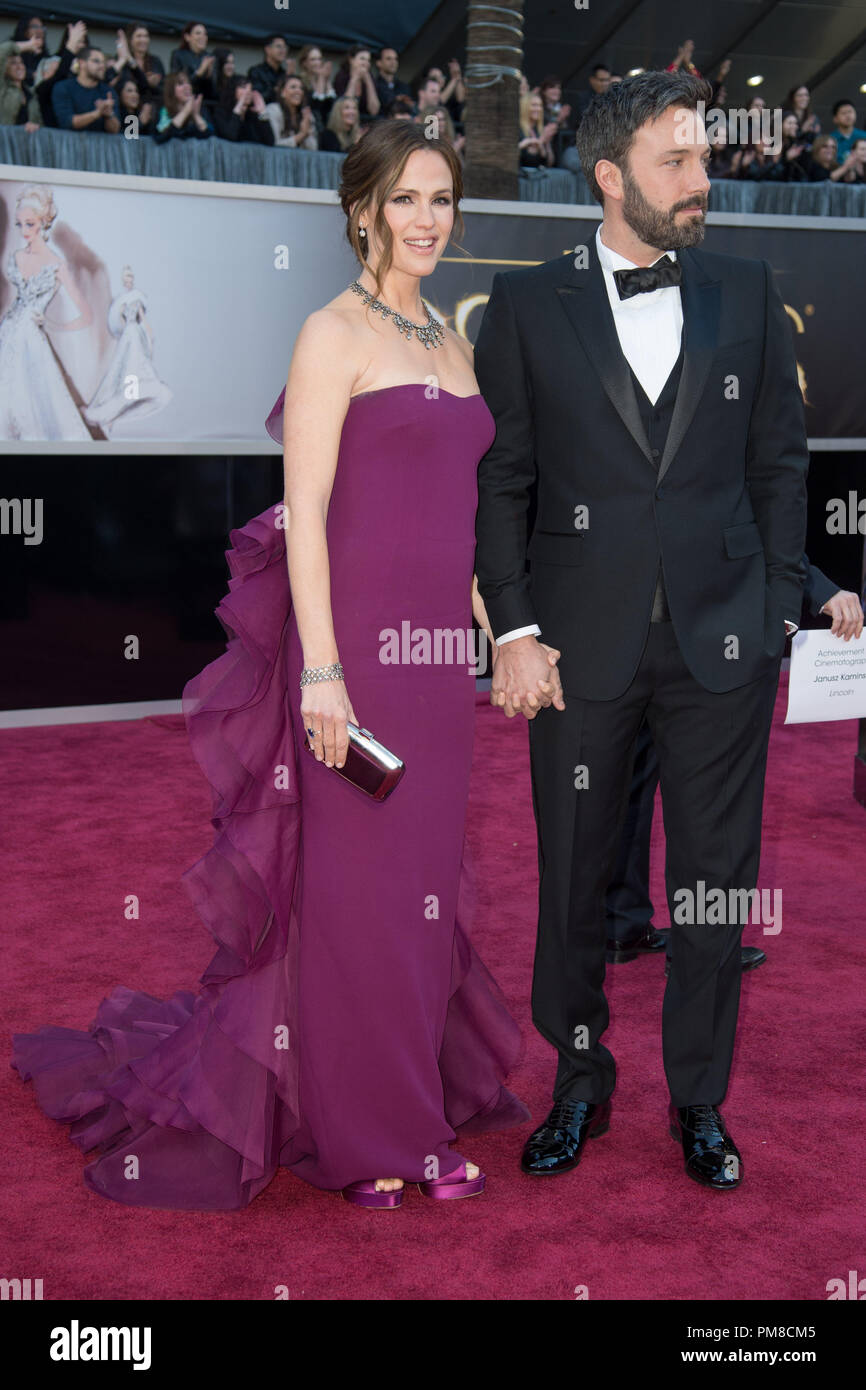 Ben Affleck, Oscar® pour le meilleur candidat photo, et Jennifer Garner arrivent pour les Oscars® au Théâtre Dolby® à Hollywood, CA, le 24 février 2013. Banque D'Images
