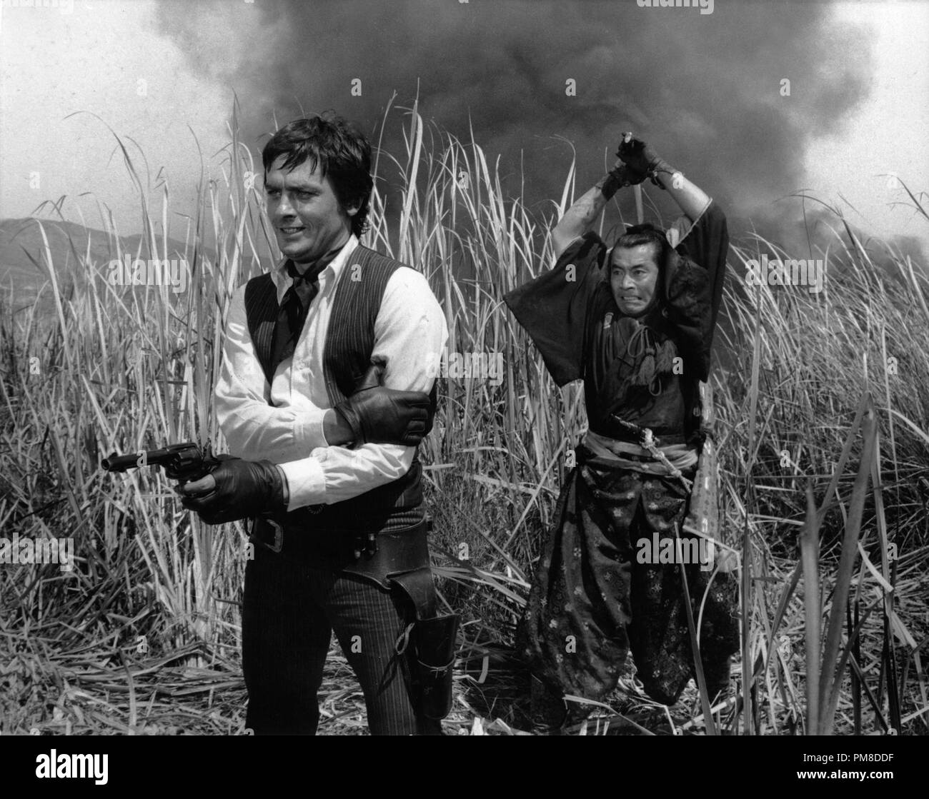 Publicité studio de photo du film 'Red Sun' Alain Delon, Toshiro Mifune 1971 Les Films Corona de référence de dossier 31955 500THA Banque D'Images