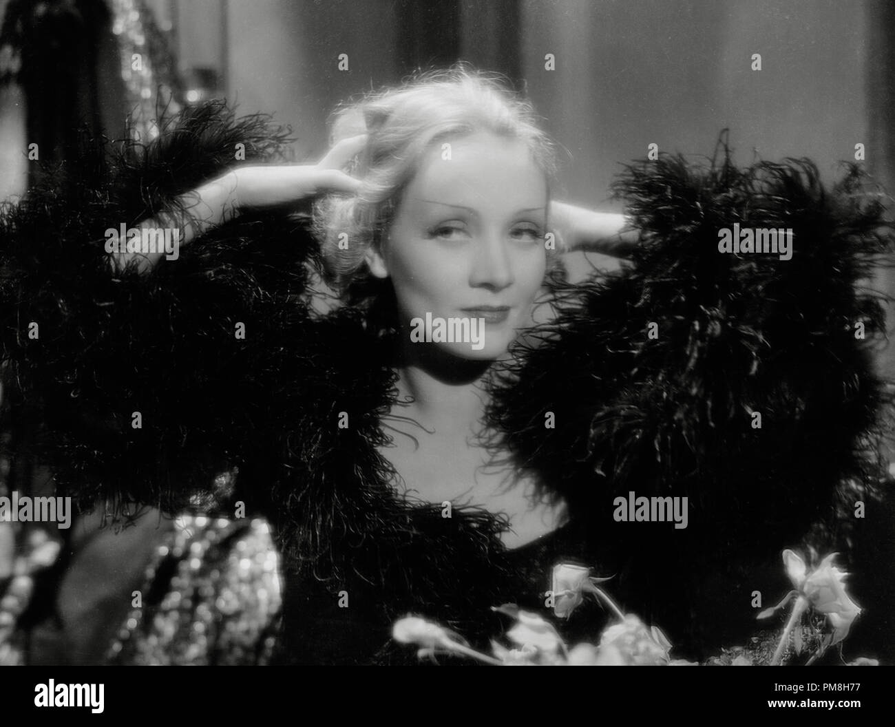 (Archivage classique du cinéma - Marlene Dietrich rétrospective) 'Shanghai Express' Marlene Dietrich 1932 Cinéma Paramount Publishers Collection de référence de dossier 31496 062THA Banque D'Images