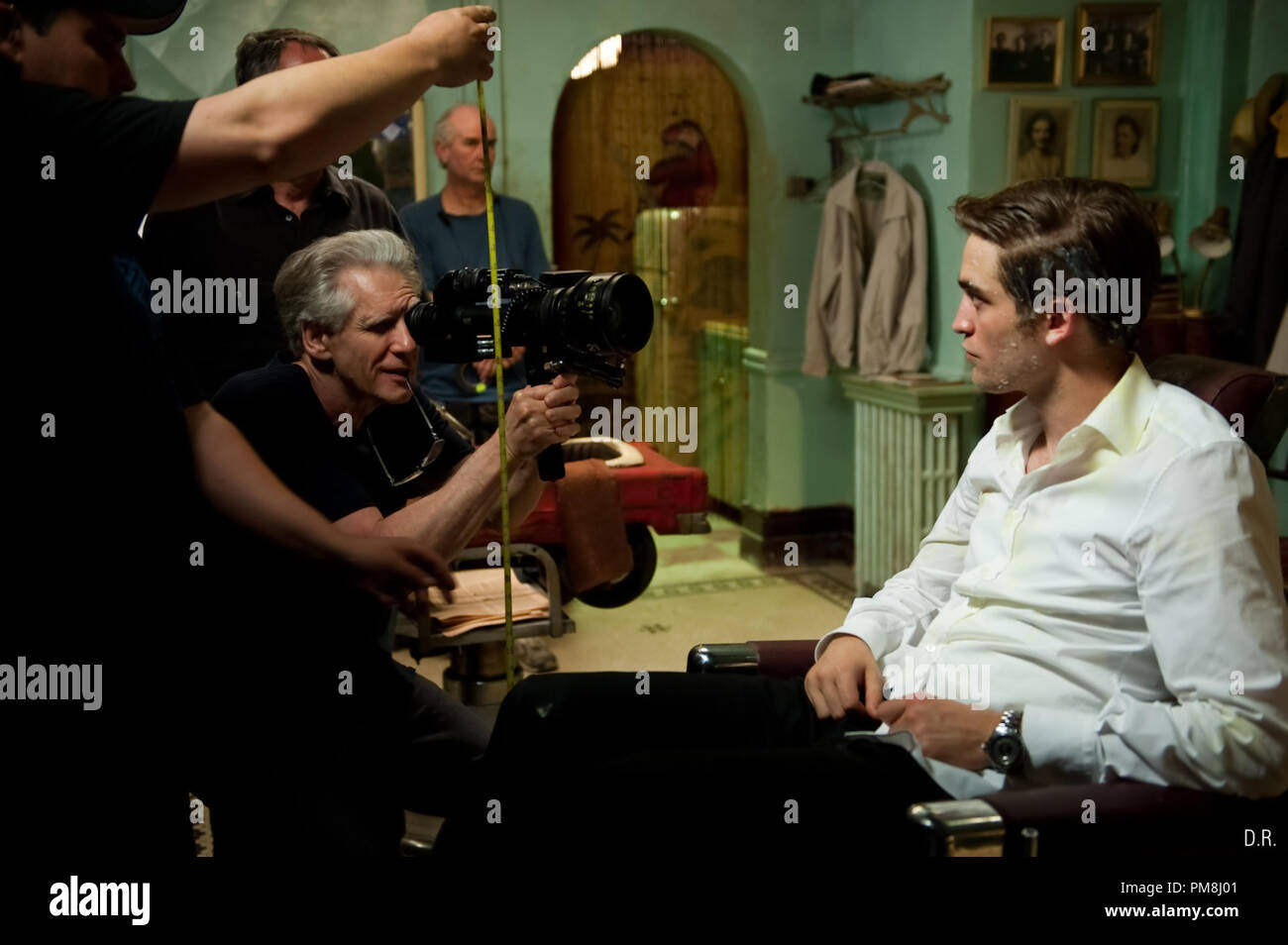 Le réalisateur David Cronenberg et Robert Pattinson sur le tournage de "Cosmopolis". Banque D'Images