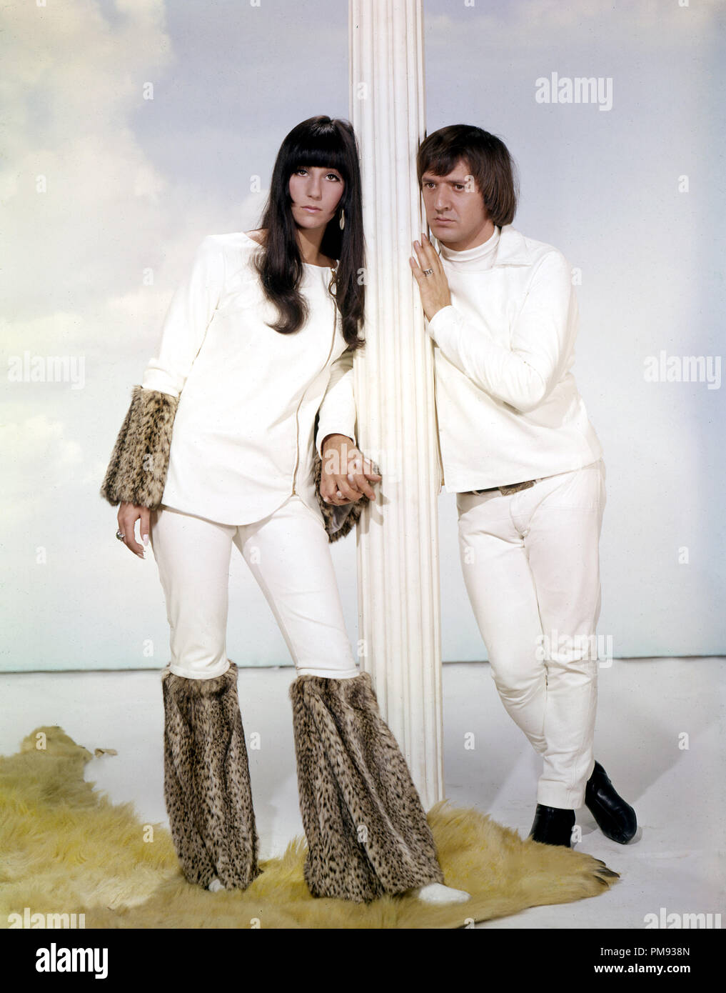 Publicité photo de Cher et de Sonny Bono, vers 1967 référence #  31537 467THA Banque D'Images