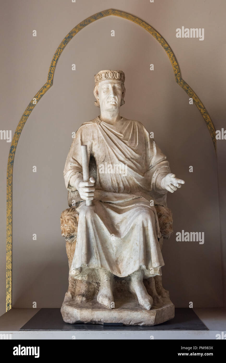 Statue de Charles I d'Anjou, Musées du Capitole, Rome, Italie Banque D'Images