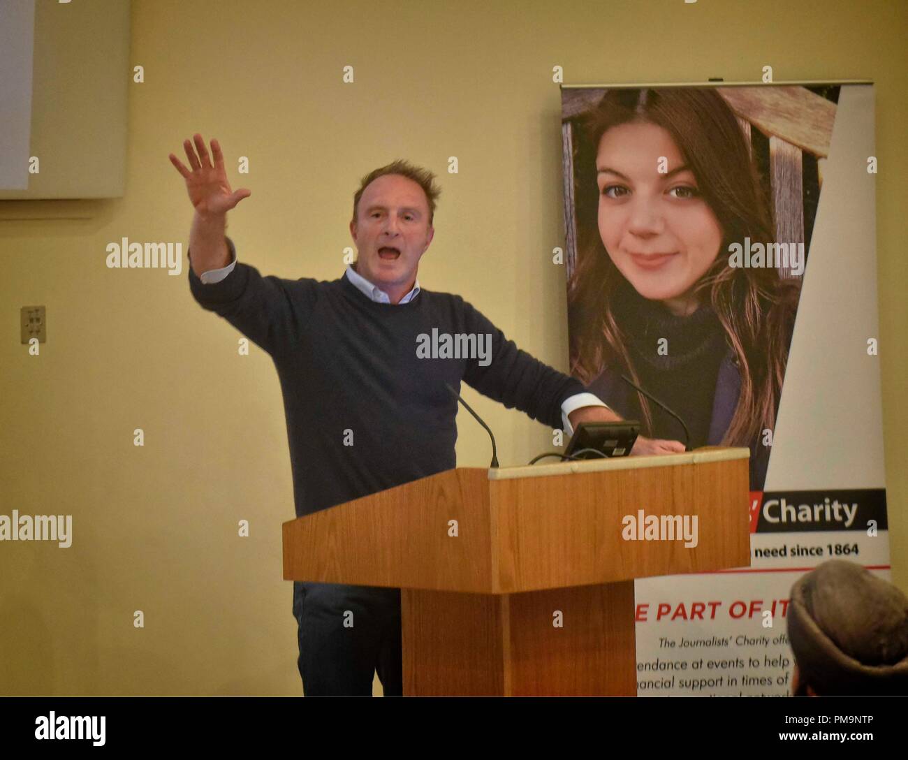 Londres, Royaume-Uni. 17Th Sep 2018. JAMES HARDING fournit des journalistes conférence inaugurale de bienfaisance.James Harding, l'un des plus dynamiques et influentes dans le journalisme moderne, a donné la première Conférence de Charité des journalistes à la Société géologique de Londres. Il a été rédacteur de la fois pour cinq ans jusqu'en 2012, directeur de BBC News pendant quatre ans et demi jusqu'en décembre 2017, et maintenant il se prépare à lancer Media tortue, qu'il a décrit comme un "news" ressource. Credit : Glyn Genin/Alamy Live News Banque D'Images