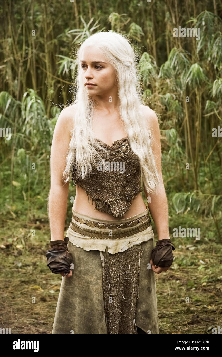 Game Of Thrones Saison 1 Ddl Encore d'Emilia Clarke dans "Game of Thrones" Saison 1 (2011 Banque D