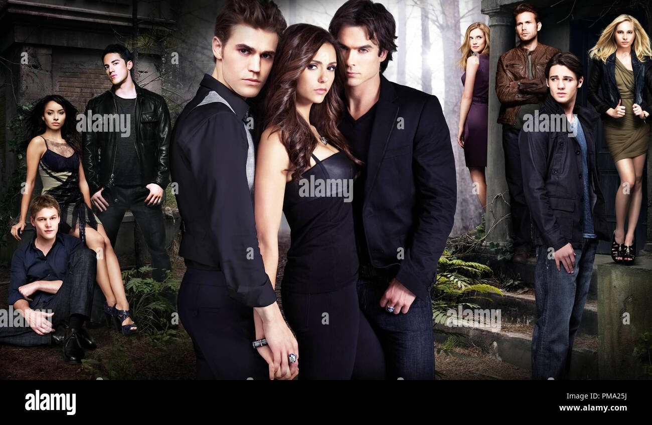 The Vampire Diaries' Saison 2 (2010-2011) Paul Wesley, Nina Dobrev et Ian  Somerhalder Photo Stock - Alamy