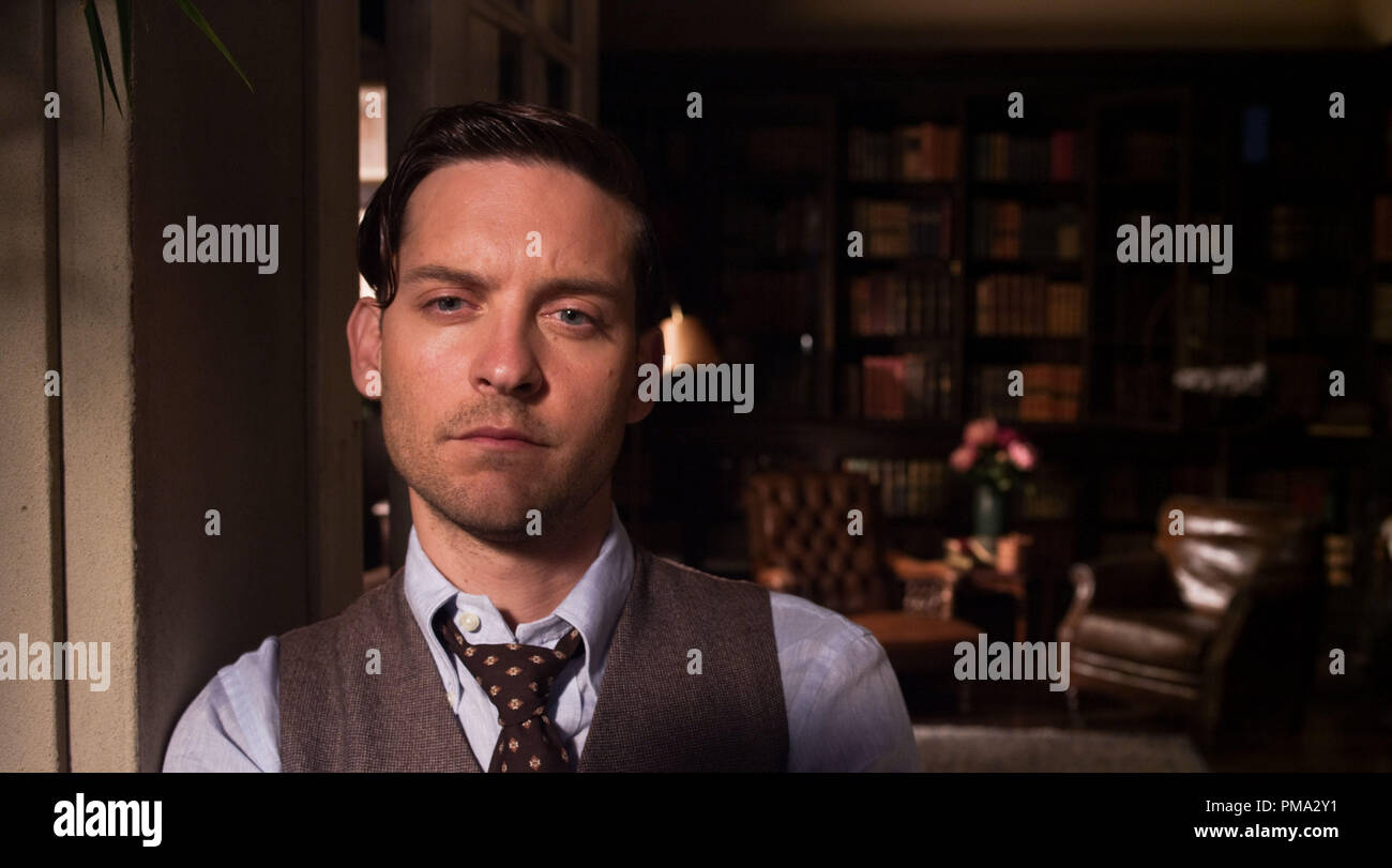TOBEY MAGUIRE comme Nick Carraway dans la région de Warner Bros Pictures et Village Roadshow Pictures' drama 'Gatsby le Magnifique', un Warner Bros Pictures version. Banque D'Images