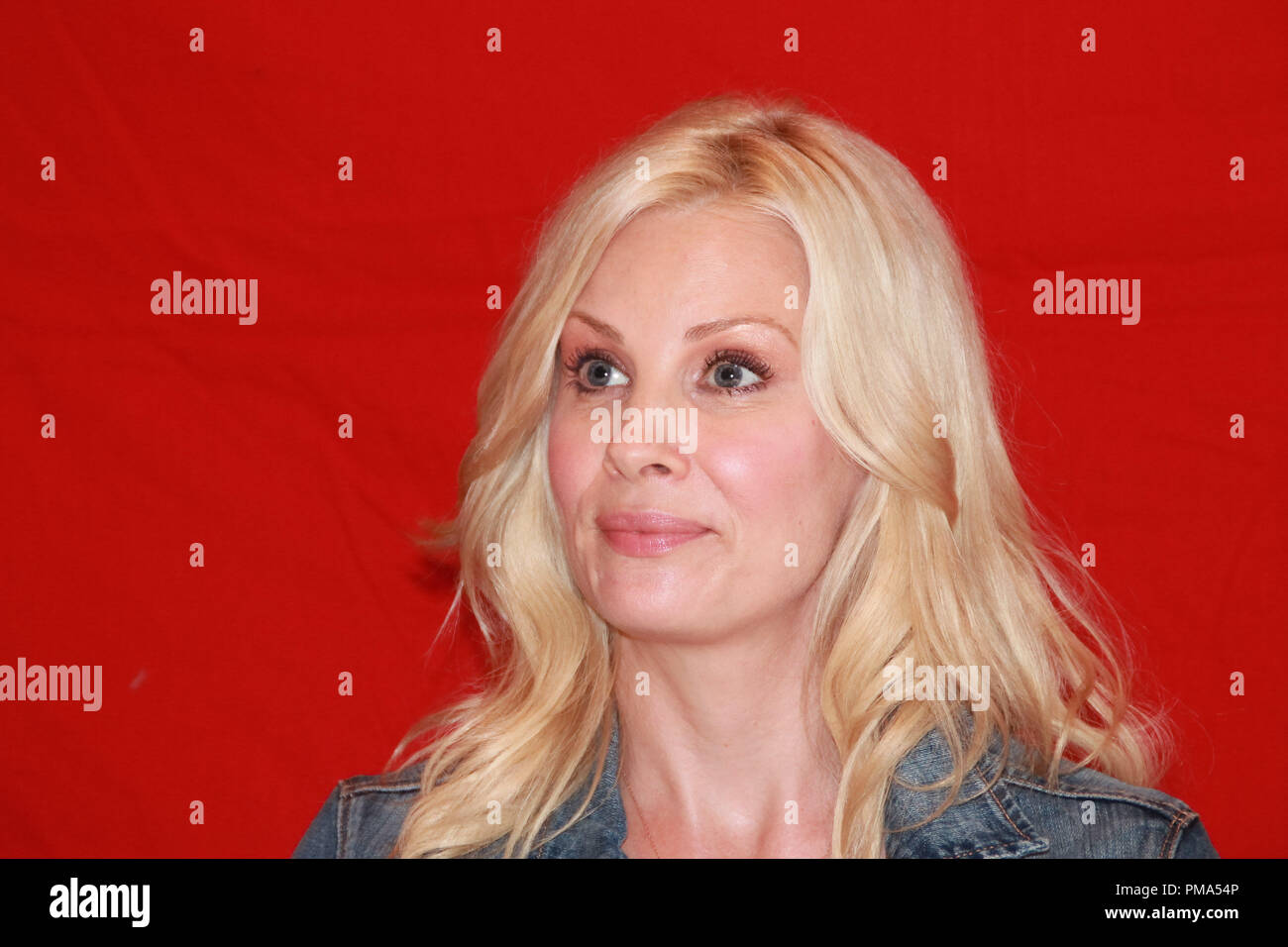 Monica Potter 'Parenthood' séries télé Portrait Session, le 25 juin 2013. La reproduction par les tabloïds américains est absolument interdit. Référence #  32024 Fichier 016CCR pour un usage éditorial uniquement - Tous droits réservés Banque D'Images