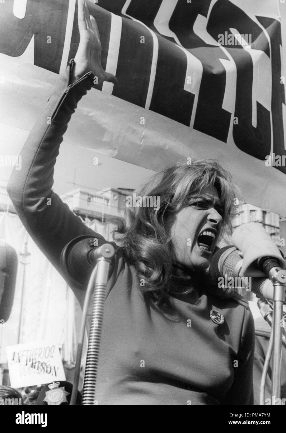 Une protestation à Melina Mercouri, mars 1968 © CCR /Le Hollywood Archive - Tous droits réservés référence #  32263 889THA Banque D'Images