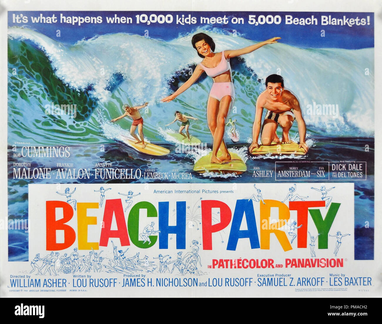 Frankie Avalon, Annette Funicello, 'Beach Party' de référence de dossier AIP 1963 32368 241THA Banque D'Images