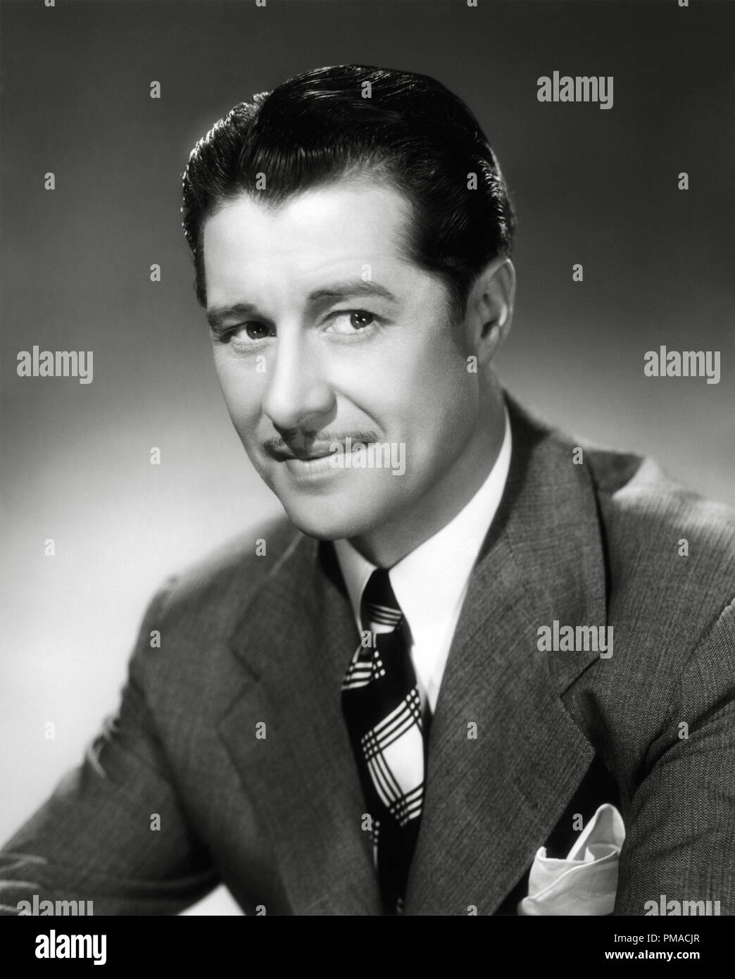 Don Ameche vers 1946 référence #  32368 Fichier 301THA Banque D'Images