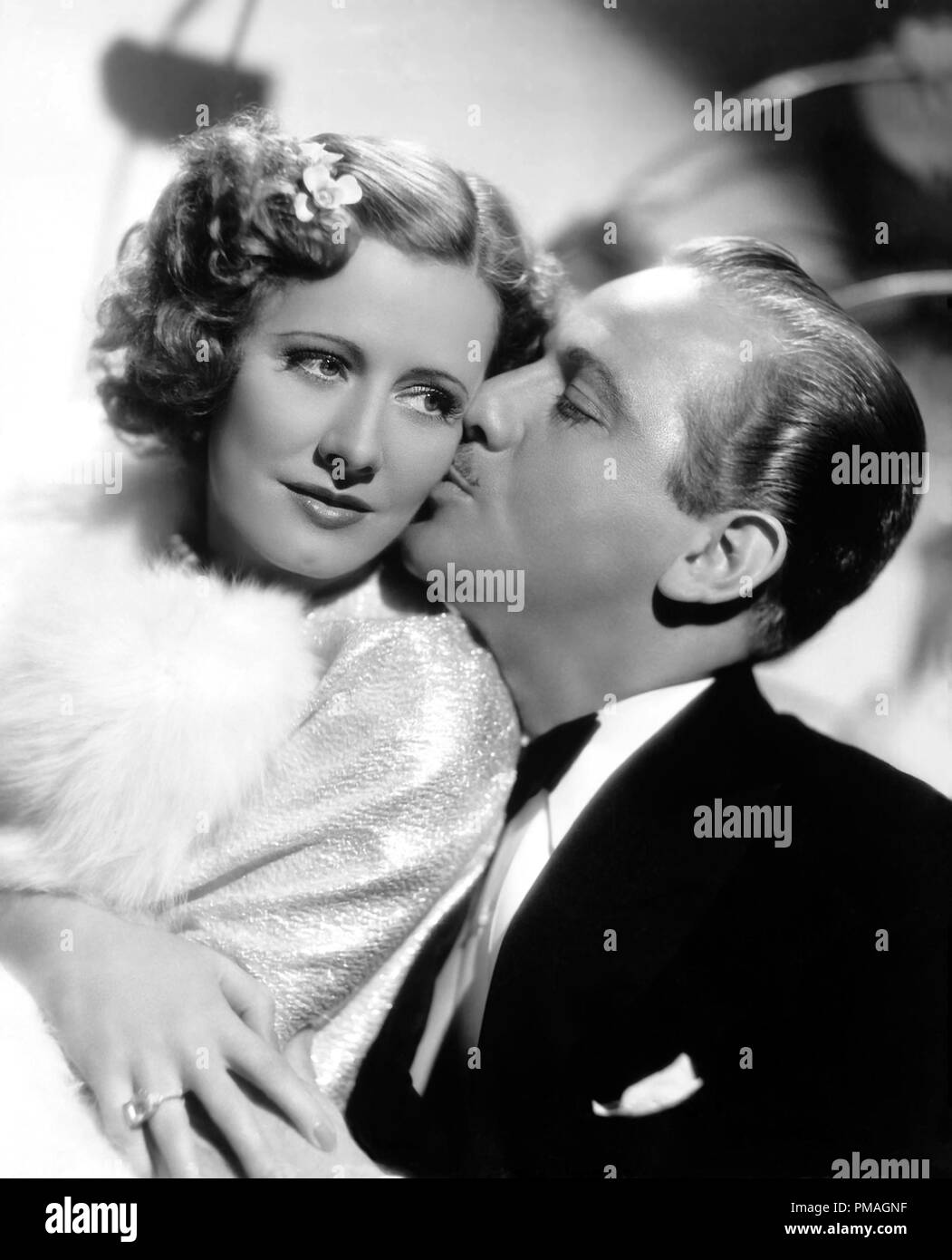 Irene Dunne et Melvyn Douglas, Theodora 'Wild' va 1936 Colombie-Britannique Référence de fichier #  32733 211THA Banque D'Images