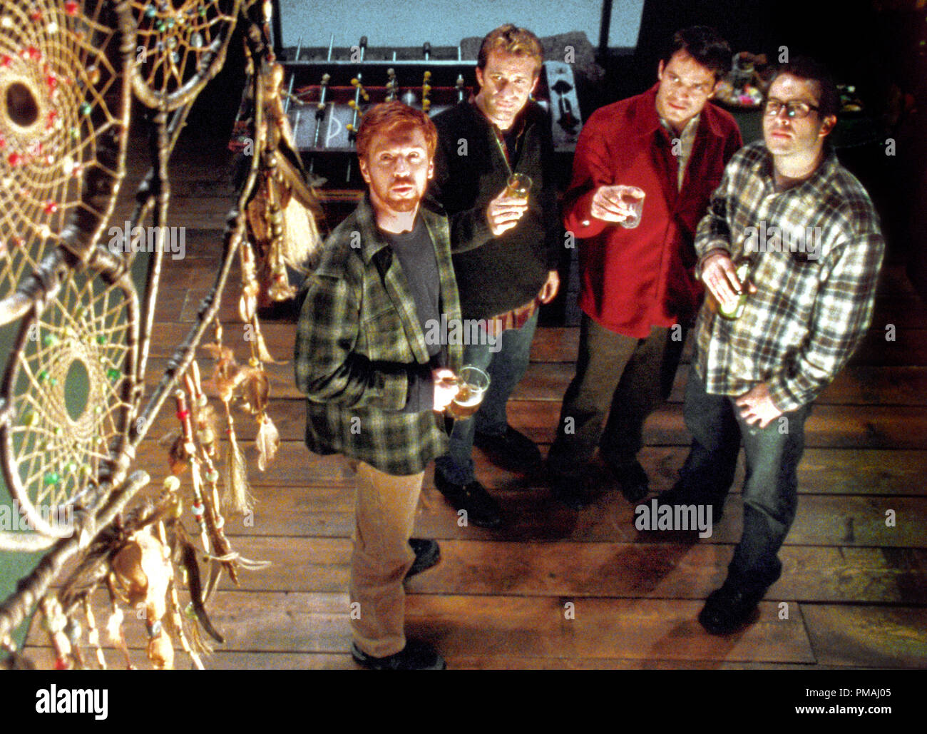 (L-r) : DAMIAN LEWIS, Timothy Olyphant, THOMAS JANE ET JASON LEE dans la région de Castle Rock Entertainment et Village Roadshow Pictures' 'Dreamcatcher thriller surnaturel", distribué par Warner Bros Pictures. 2003 Banque D'Images