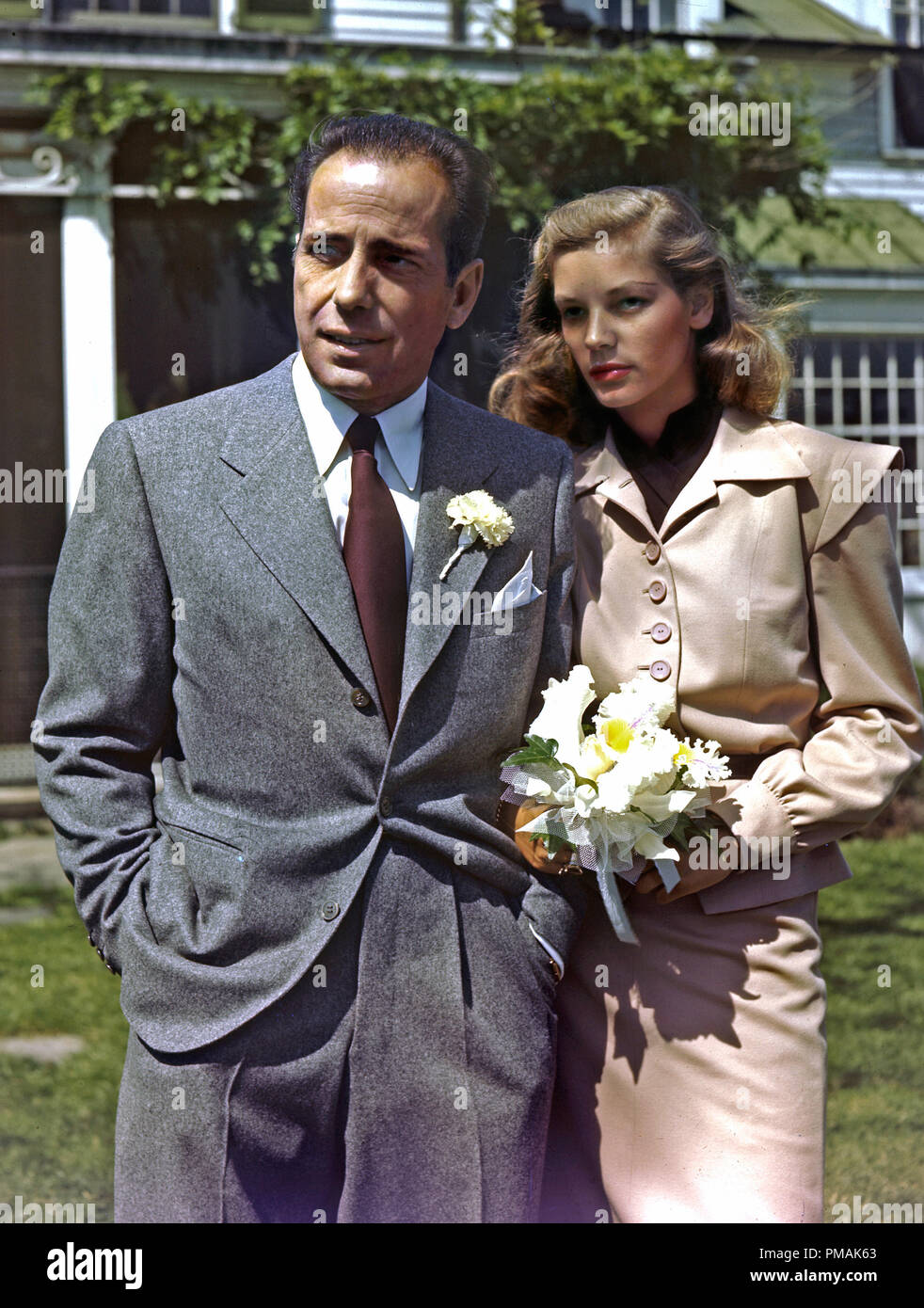 Humphrey Bogart et Lauren Bacall le jour de leur mariage le 21 mai 1945 Référence # 33300 Fichier_249THA Banque D'Images