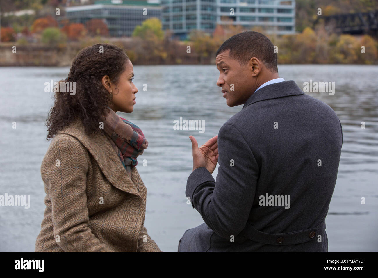 Gugu Mbatha-Raw et Will Smith star in Columbia Pictures' 'commotion." Banque D'Images