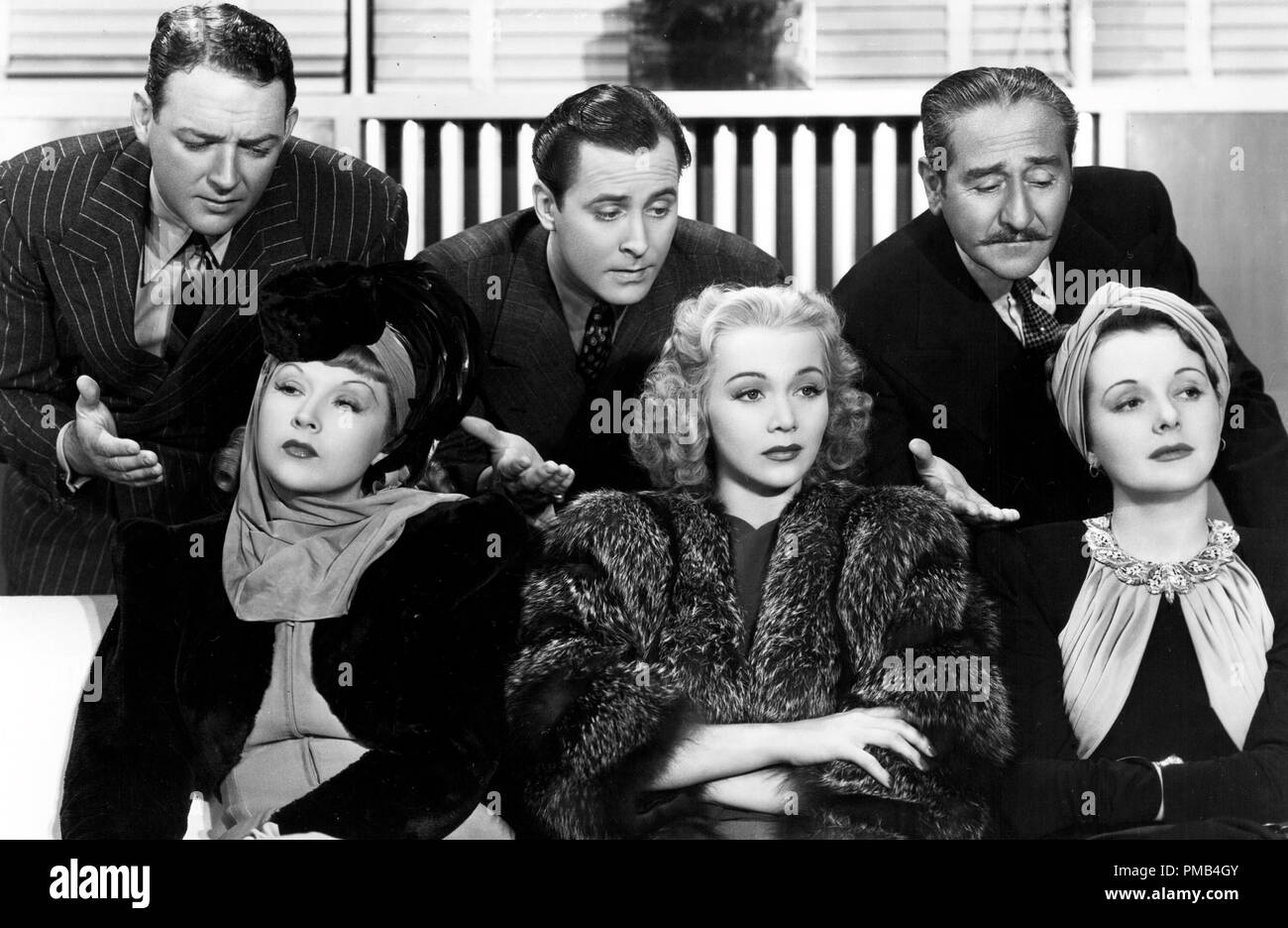 William Gargan, John Hubbard, Adolphe Menjou, Joyce Compton, Carole Landis, Mary Astor, 'volte-face' (1940) United Artists référence #  33371 Fichier 182THA Banque D'Images