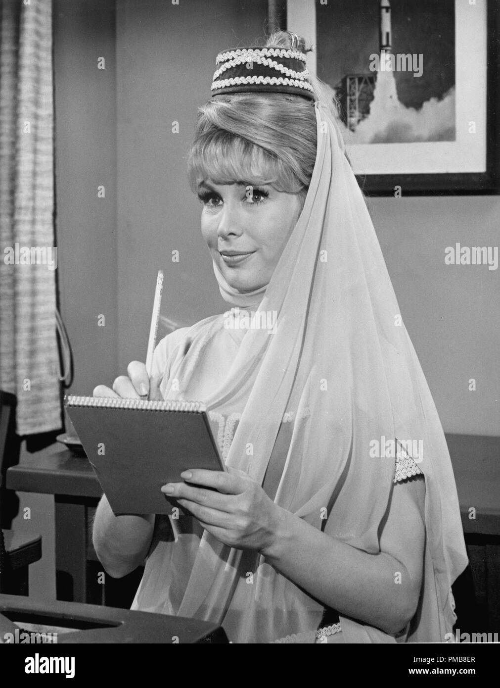 Barbara Eden 'Je rêve de Jeannie' (1965 - 1970) 32337 NBCFile #  Référence 106THA Banque D'Images