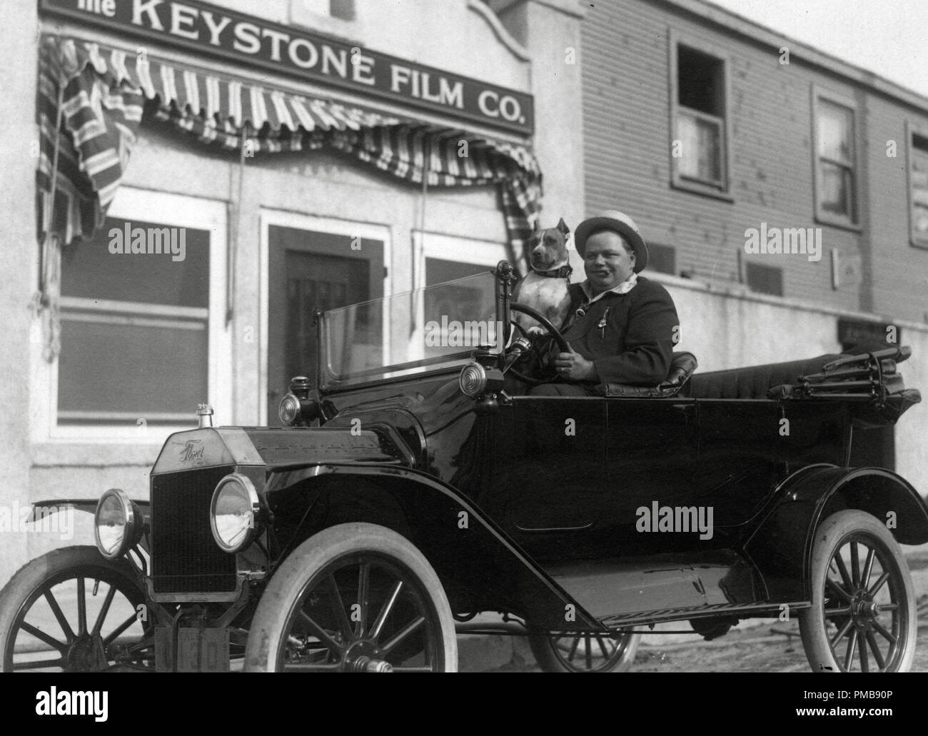 Roscoe 'Fatty' Arbuckle, vers 1916 référence #  32557 369THA Banque D'Images