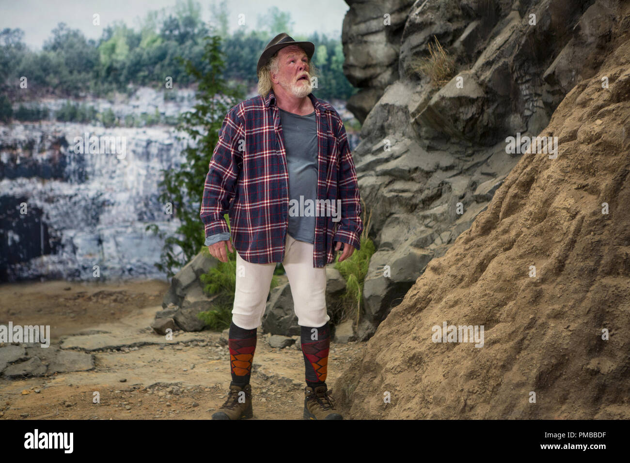 Nick Nolte stars comme Stephen Katz dans vaste Green Images version à venir, UNE PROMENADE DANS LES BOIS. Banque D'Images