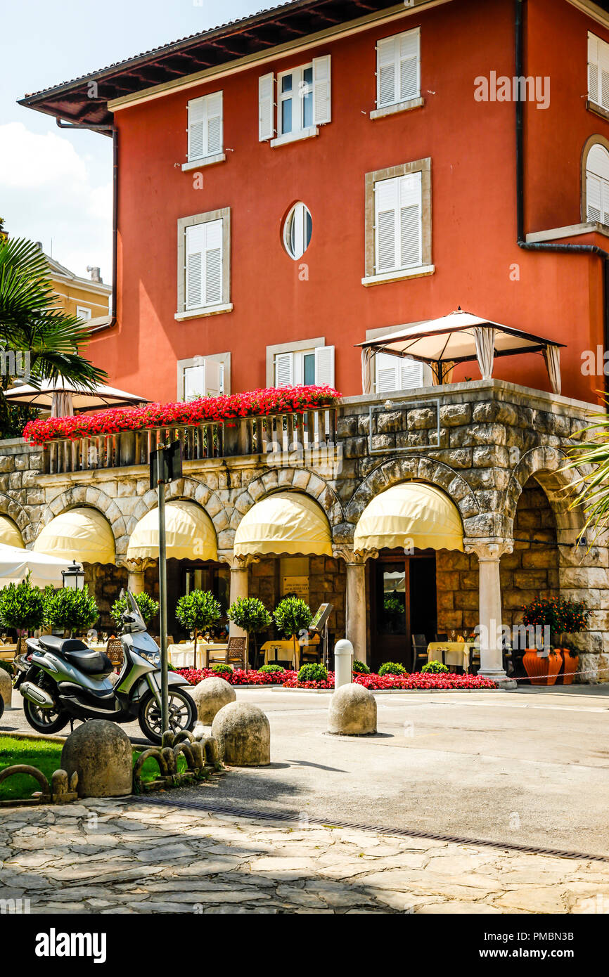 Très chic et élégant, le Amadria Park Hôtel Sveti Jakov en front de mer à Opatija sur la Riviera Croate Banque D'Images
