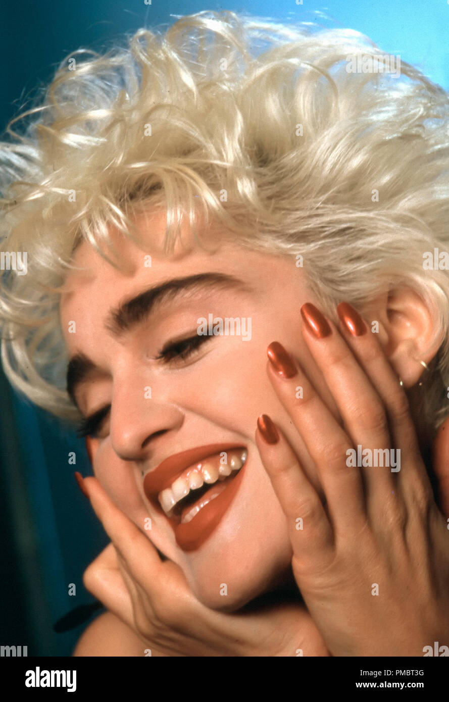 Publicité studio toujours de 'Qui est cette fille' Madonna Warner © 1987 Tous droits réservés n° de référence de fichier 32914 243THA pour un usage éditorial uniquement Banque D'Images