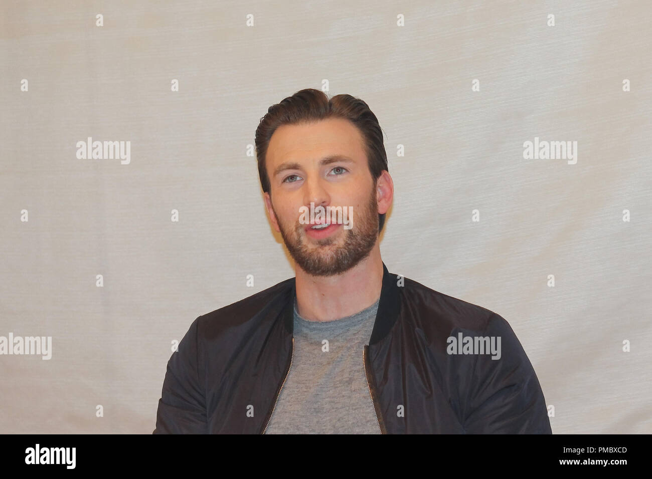 Chris Evans au doué' conférence de presse tenue le 31 mars 2017 au Four Seasons Hotel de Beverly Hills, en Californie. Pas de tabloïds. Pas de ventes aux Etats-Unis pour 30 jours, de l'origination. Référence #  33282 Fichier 013CCR pour un usage éditorial uniquement - Tous droits réservés Banque D'Images
