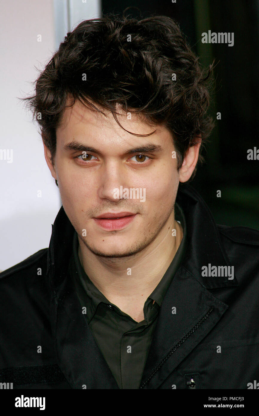 Marche difficile : l'Histoire de Dewey Cox Premiere John Mayer 12-12-2007 / le Grauman's Chinese Theatre / Hollywood, CA / Columbia Pictures / Photo © Joseph Martinez / Picturelux 23292 Numéro de référence de dossier 0030JM pour un usage éditorial uniquement - Tous droits réservés Banque D'Images