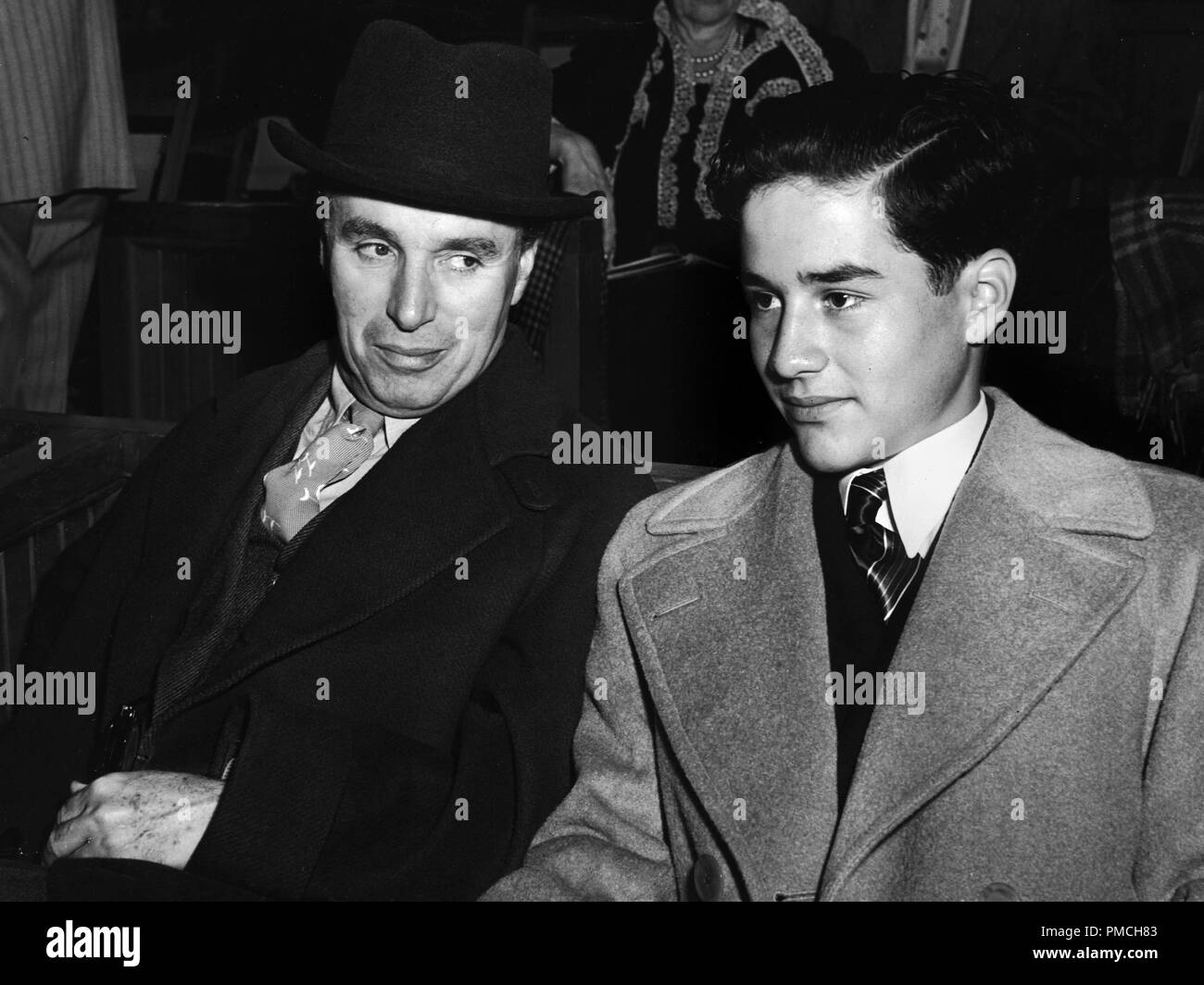 Charles Chaplin Jr Frères Et Sœurs Le fils film Banque d'images noir et blanc - Alamy