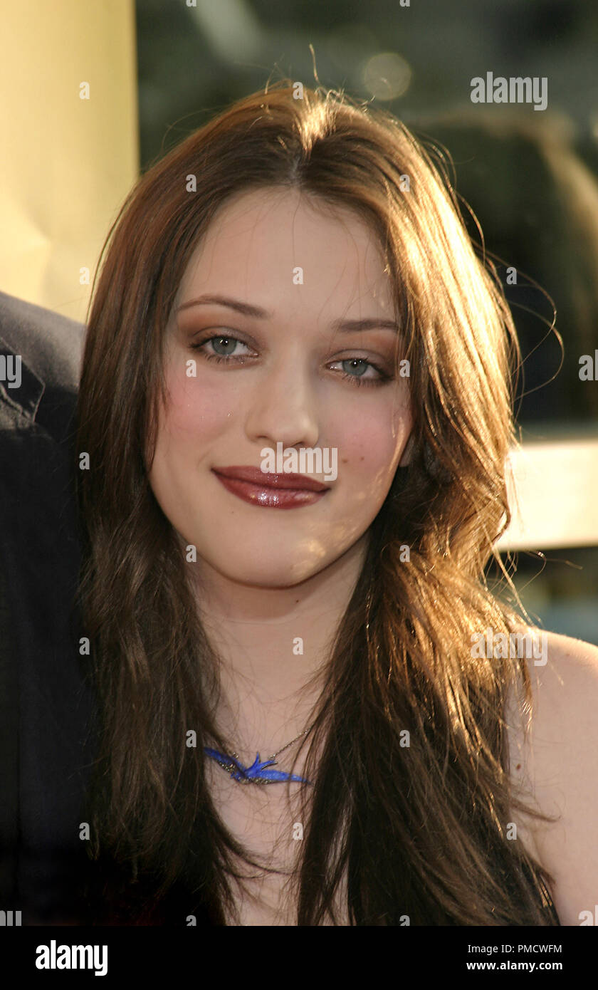Kat dennings 40 year old virgin Banque de photographies et d’images à