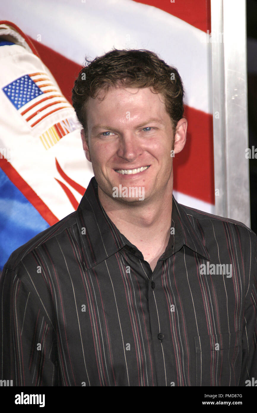 "Talladega Nights : The Legend of Ricky Bobby' (création) de Dale Earnhardt Jr. 07-26-2006 / Mann's Grauman Chinese Theatre / Hollywood, CA / Columbia Pictures / Photo par Joseph Martinez - Tous droits réservés référence #  22794 0060PLX pour un usage éditorial uniquement - Banque D'Images